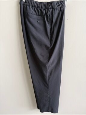 NWOT Nike Women’s Black Track/Golf Ankle Pant with Swoosh Size L